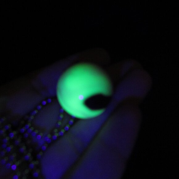 Vintage Uranium glass marble pendant - Picture 14 of 15